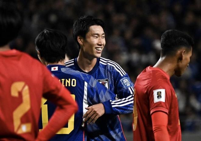 而是依据球 而是依据球