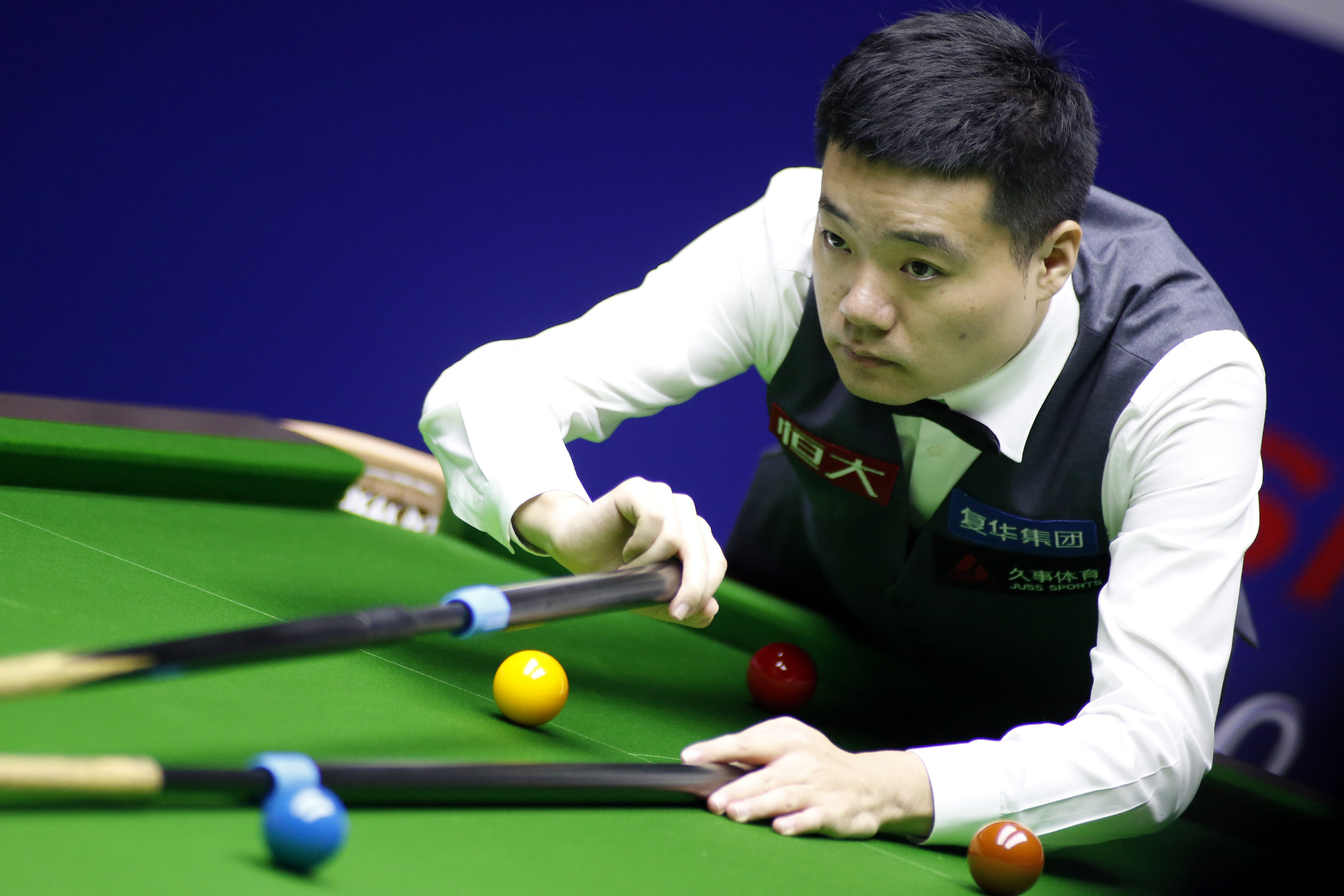 利队奠定了 利队奠定了