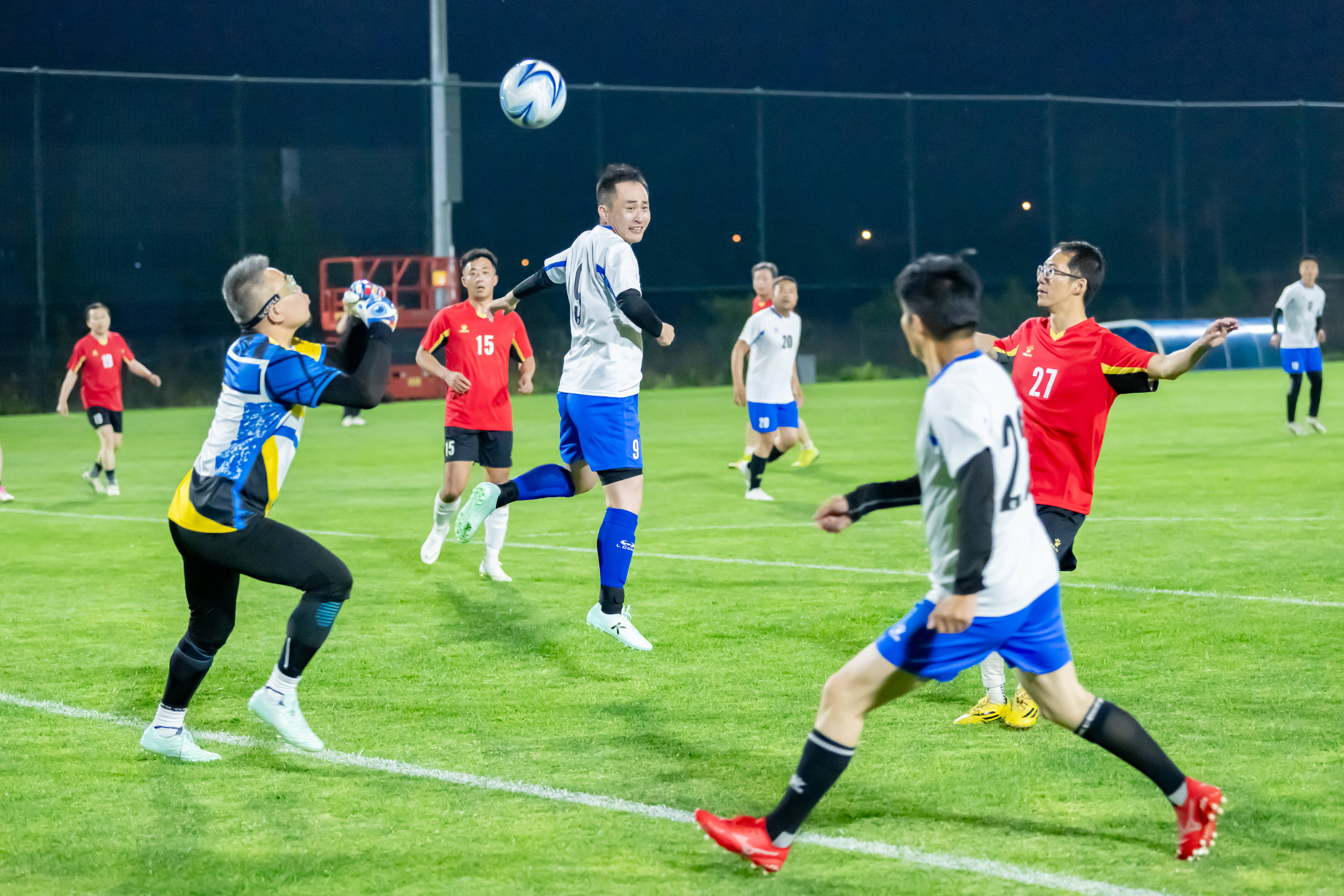 准备反击 准备反击