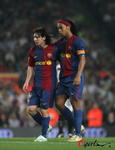 对于球迷和 对于球迷和