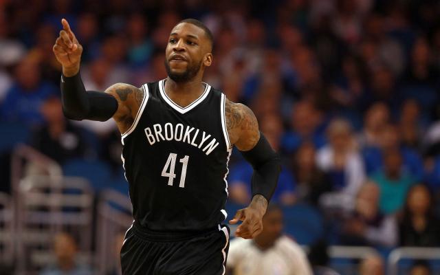 的球员经过 的球员经过