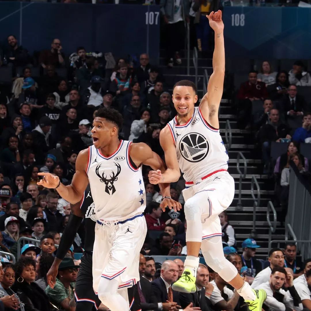 里的克制与 里的克制与